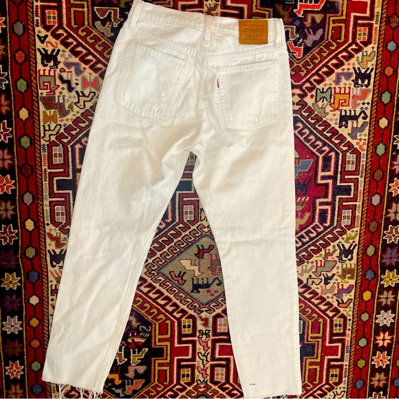 Levis Wedgie Straight White Distressed Denim High-Rise Cropped Jeans - Picture 6 of 6